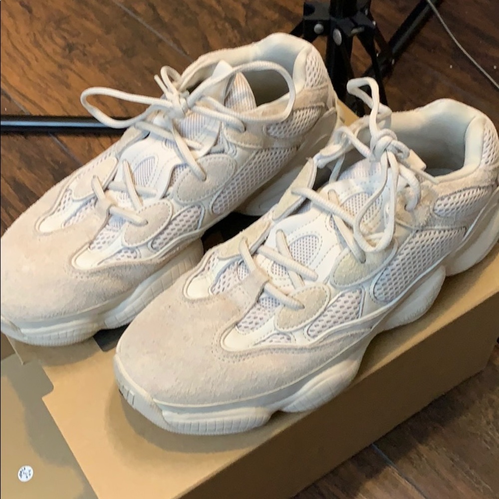 ADIDAS YEEZY BLUSH 500 SIZE 11